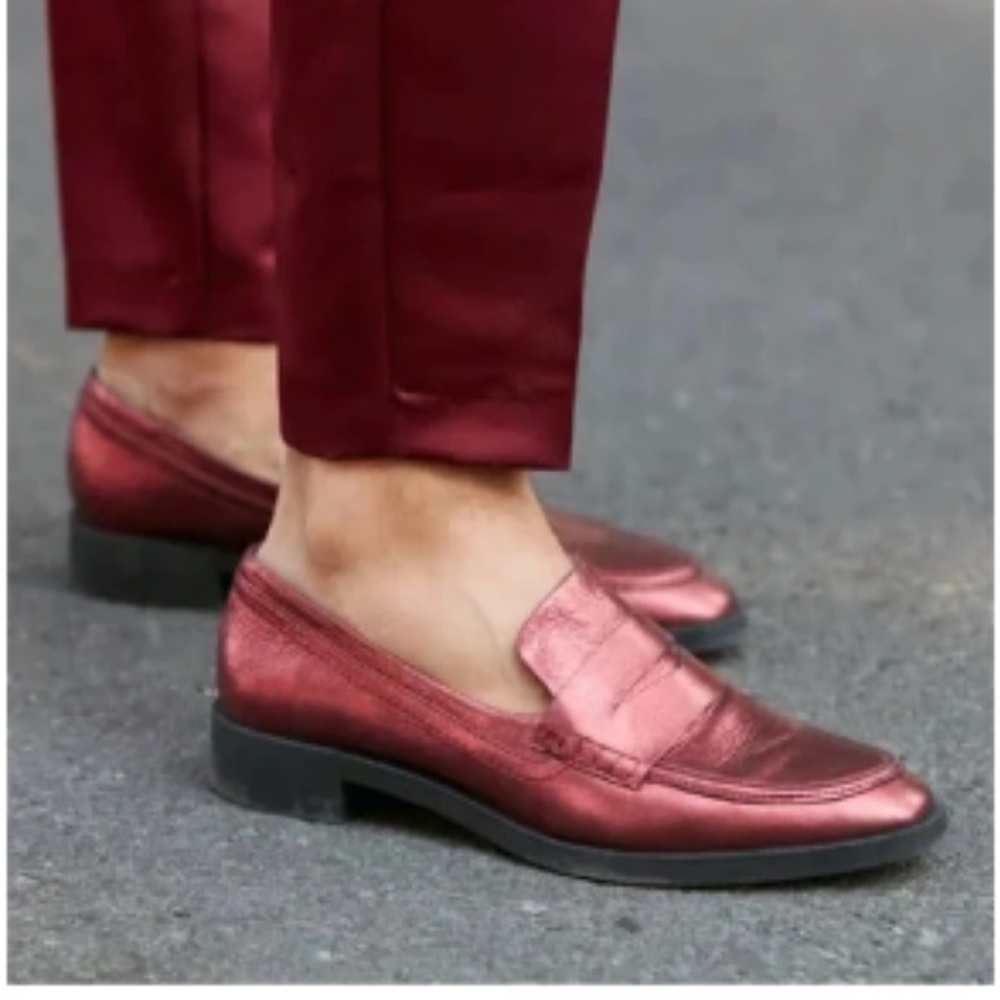 ZARA  Womens Metallic Burgundy Penny Loafers Size 35
